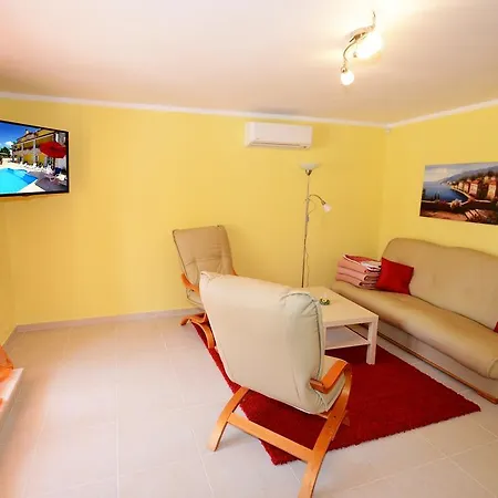 Mimi Apartmán