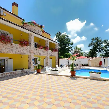 Apartment Mimi Višnjan